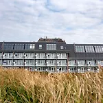 מלון Wyn. Strandhotel Sylt 4*