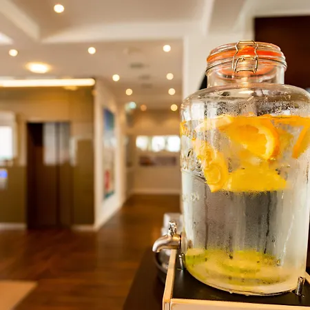 מלון Wyn. Strandhotel Sylt 4*